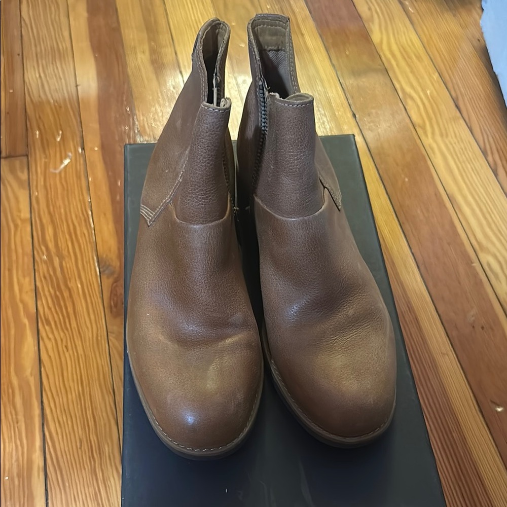 Timberland Leather Brown Ankle Boots with Elastic Panels